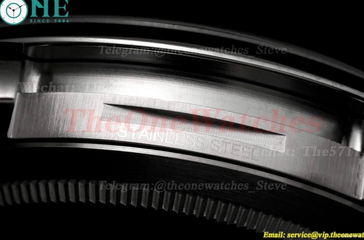 SS Oyster Clean 41mm Silver 124300 VR3230 SS Stk Perpetual 0510